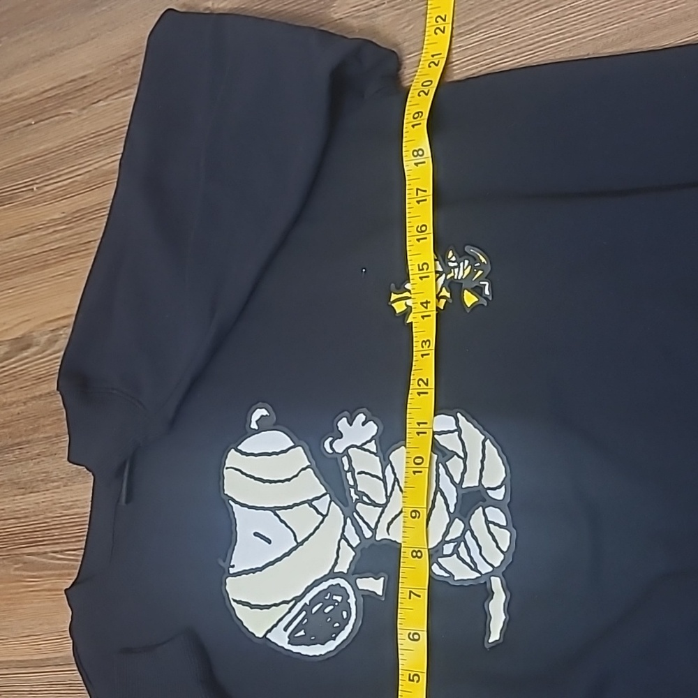 Peanuts Black Apparel Tag for women zise m used good condition.‎ - Picture 3 of 15